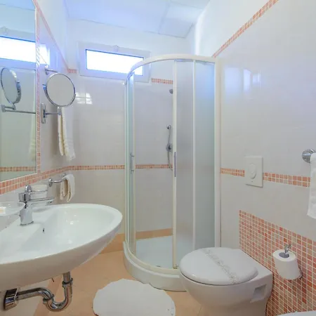 Hotel Colorado 3*