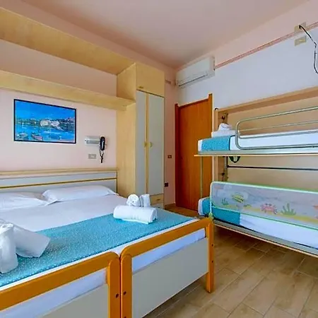 Hotel Colorado 3*